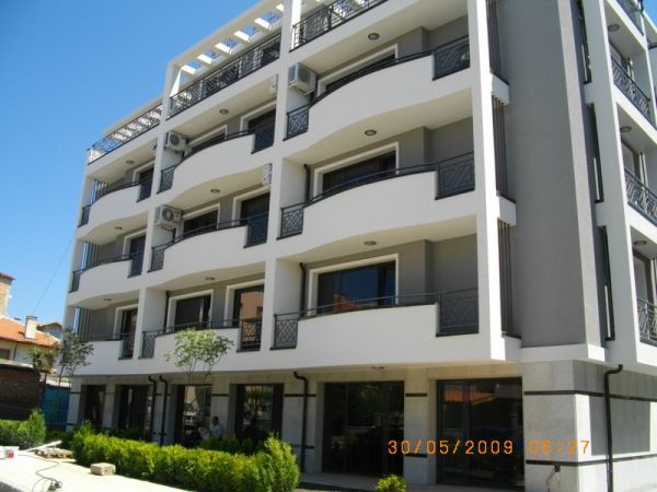 877.jpg